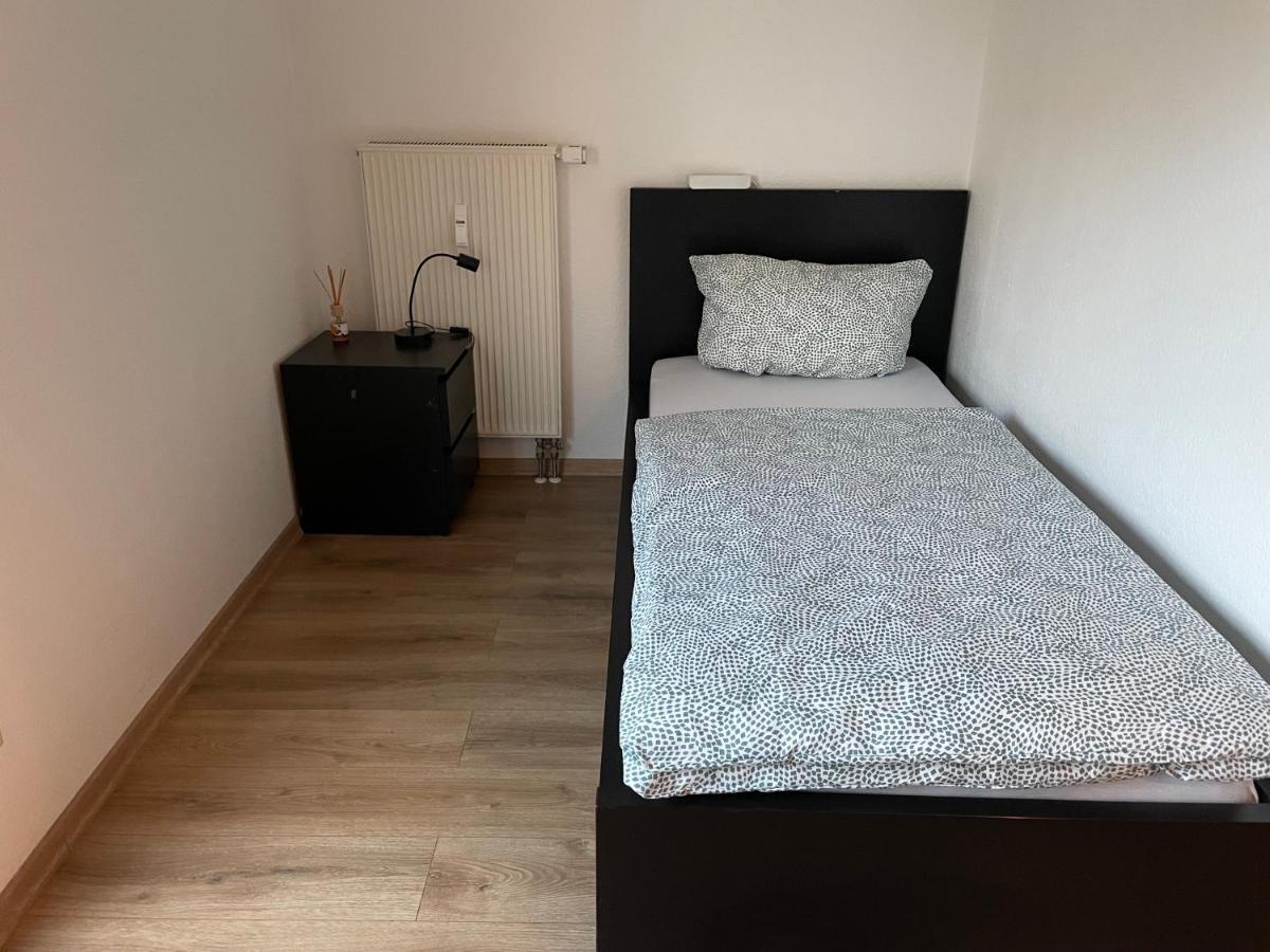 Ferienwohnung Mit 2 Zimmer, Kueche, Bad, In ซาร์บรึคเคน ภายนอก รูปภาพ