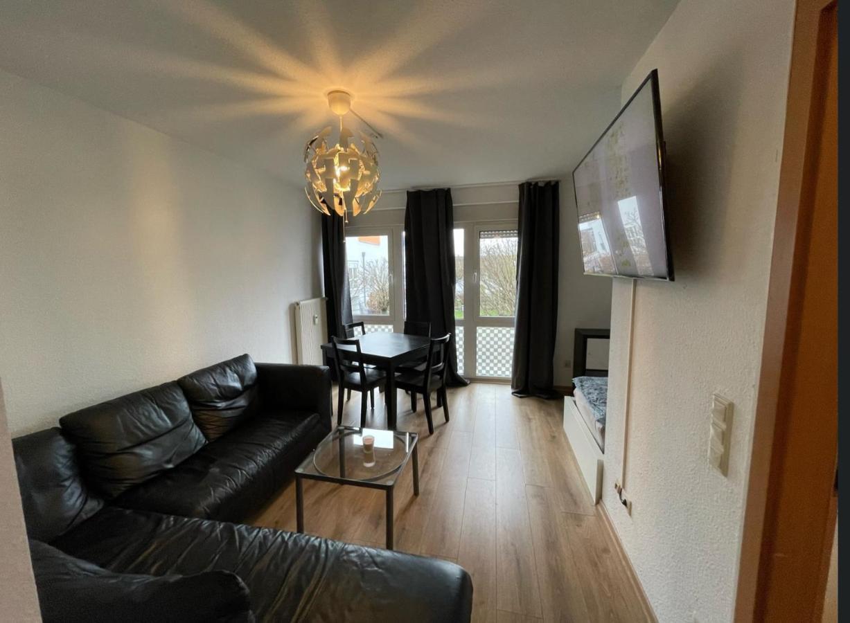 Ferienwohnung Mit 2 Zimmer, Kueche, Bad, In ซาร์บรึคเคน ภายนอก รูปภาพ